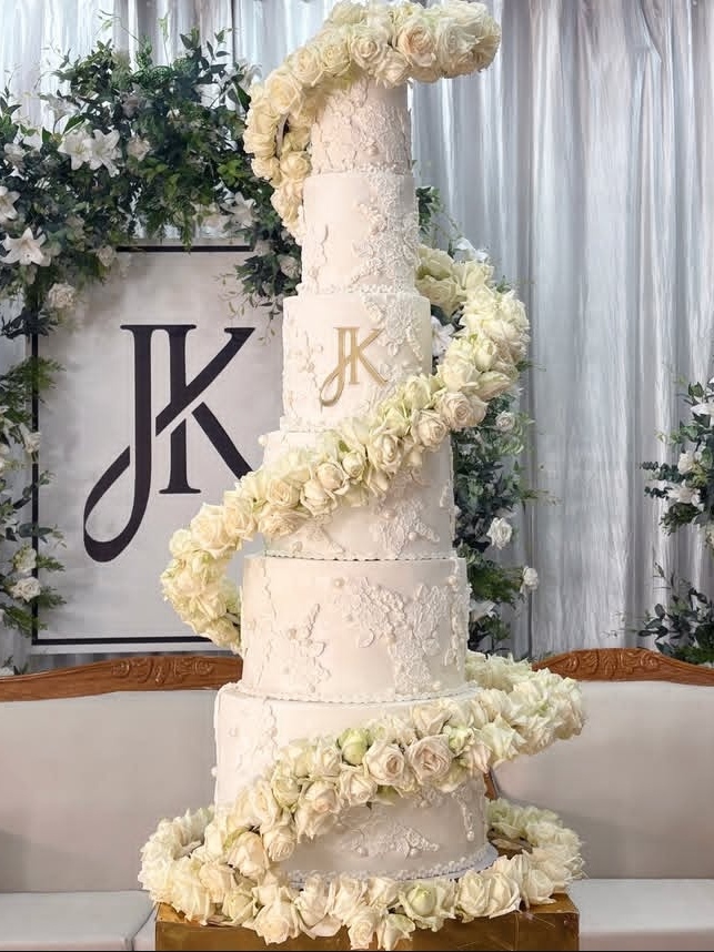 عکس کیک عروس و داماد