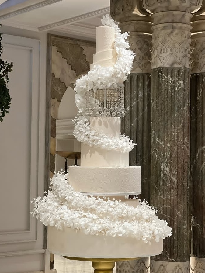 عکس کیک عروس و داماد